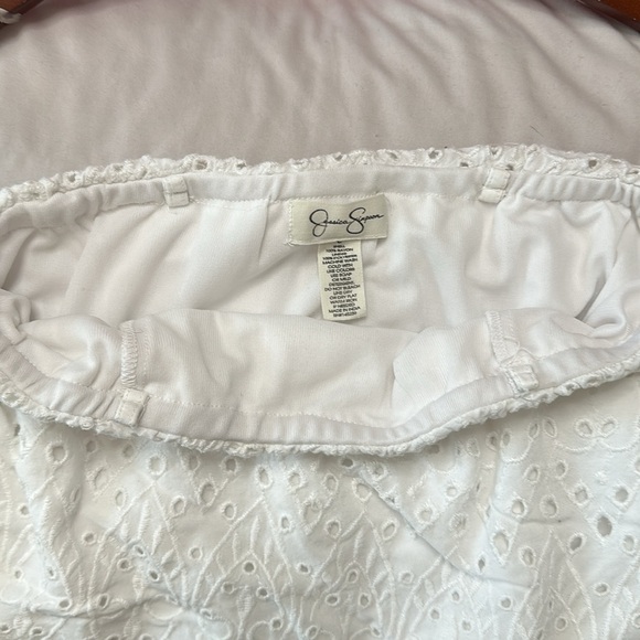 Jessica Simpson romper/ shorts / white eyelet - Picture 3 of 3